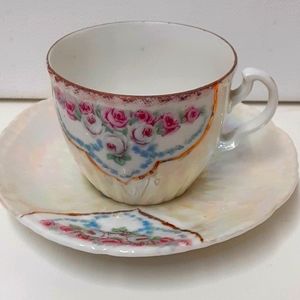 Demitasse cup and saucer 1960s with iridescent Carnival glaze flawless condition